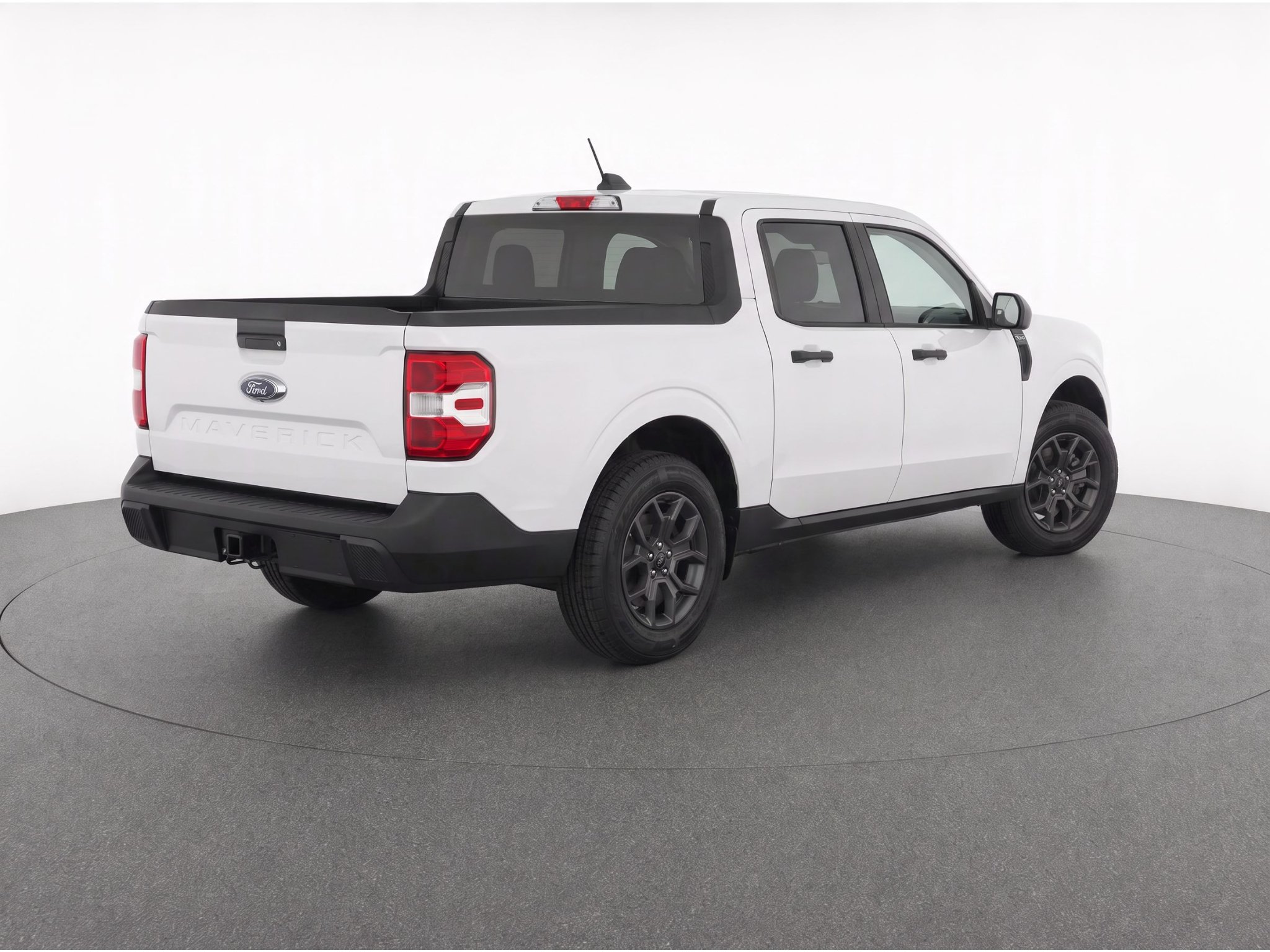 Used 2026 OXFORD WHITE Ford XLT image 4