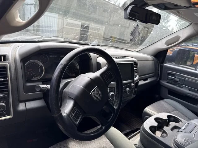 Used 2015 Granite Crystal Metallic Clearcoat Ram Big Horn image 19