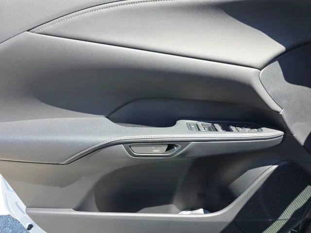New 2026 Eminent White Pearl Lexus PREMIUM PLUS image 24
