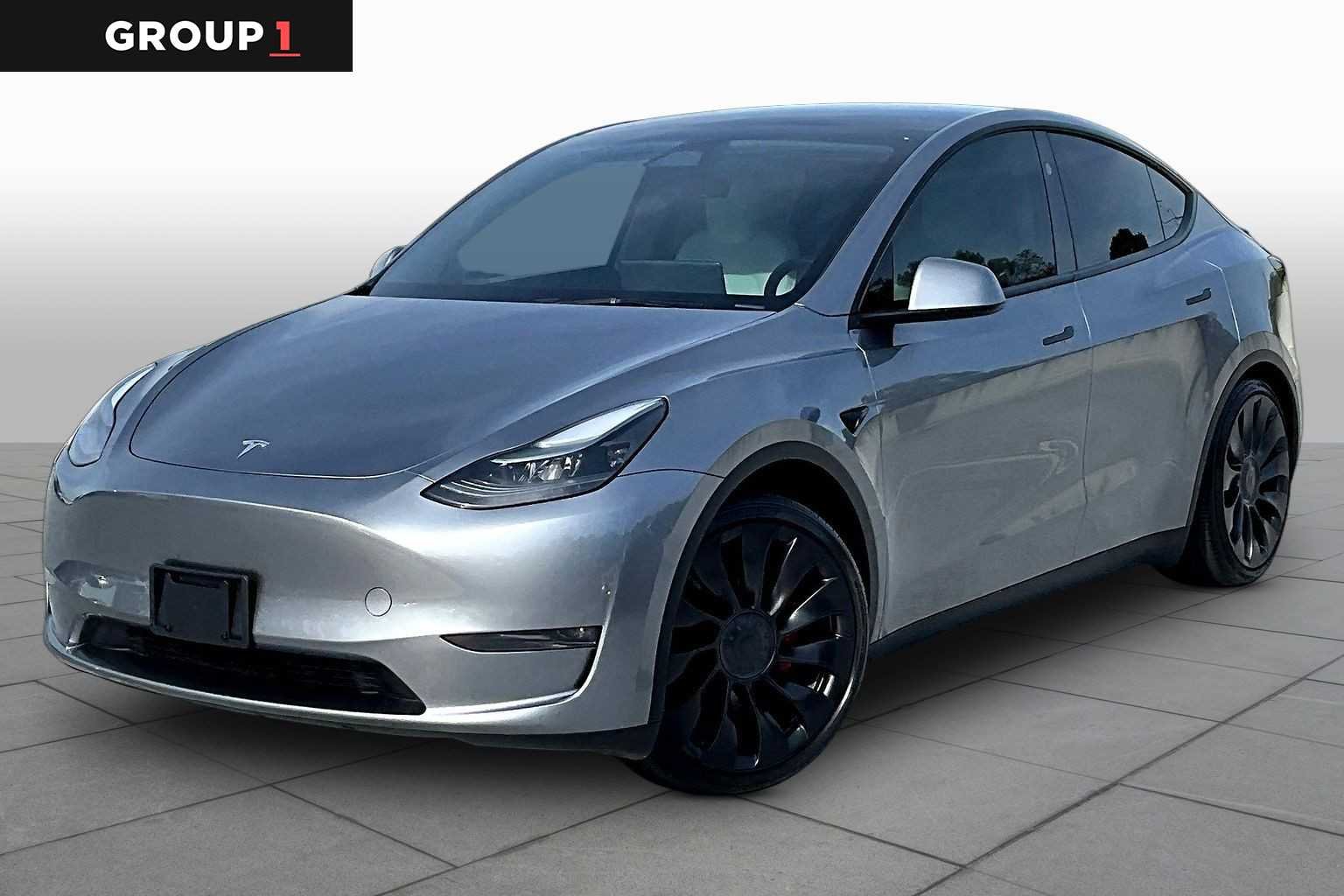 2025 Tesla Model Y Performance Dual Motor All-Wheel Drive's photo