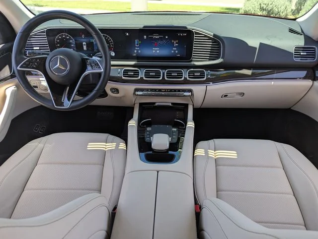 Used 2025 MANUFAKTUR Cardinal Red Metallic Mercedes-Benz GLE 450e image 15