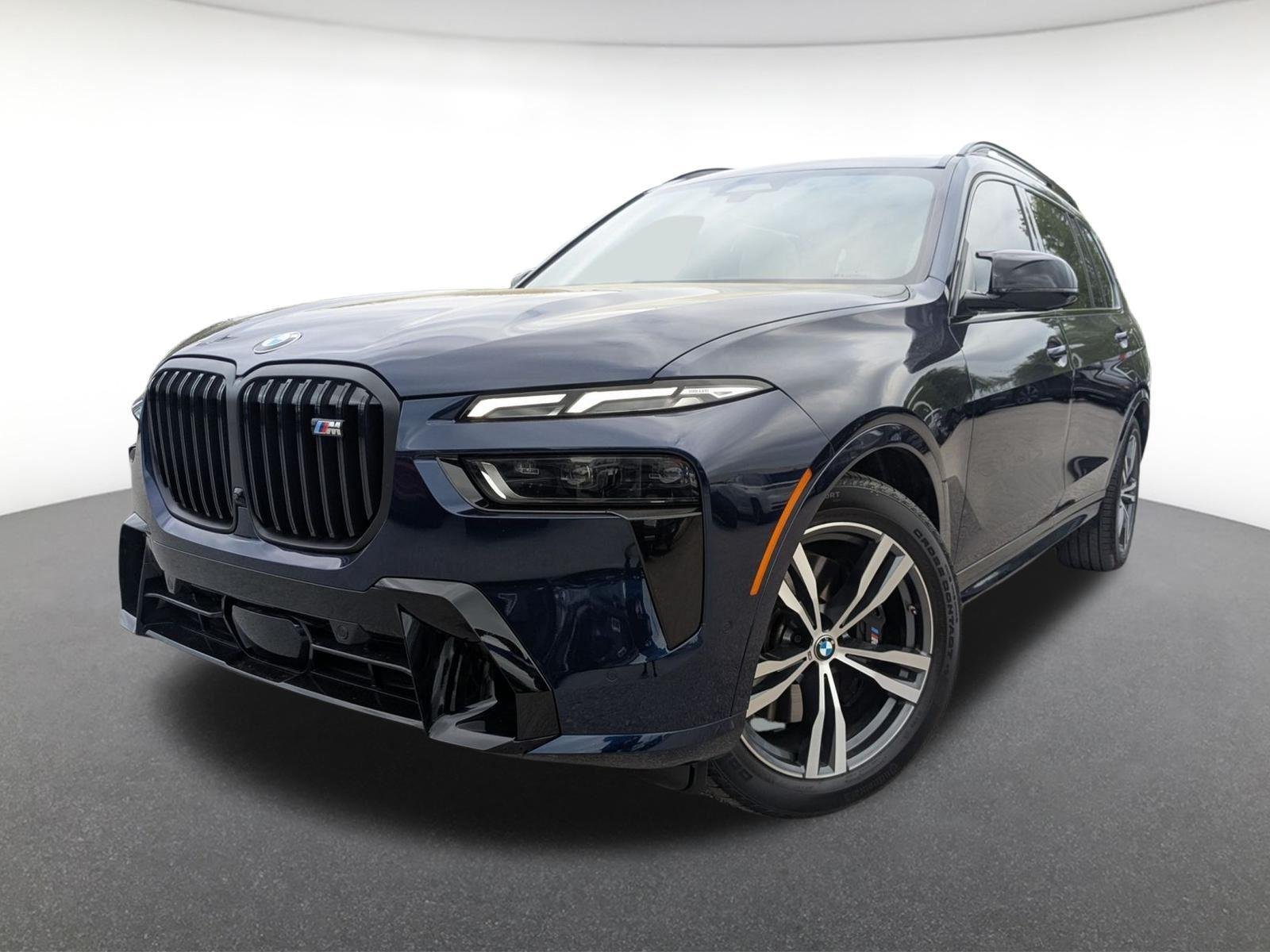 2026 BMW X7 M60i's photo