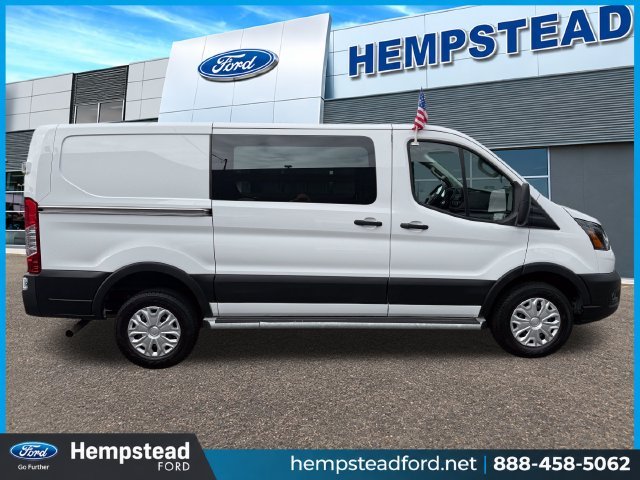 Certified Used 2025 Oxford White Ford Base image 6