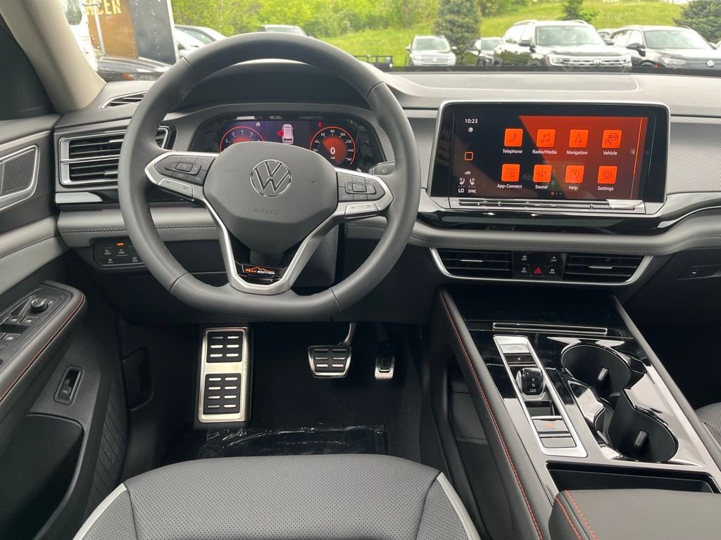 New 2026 Black Volkswagen 2.0T Peak Edition image 18
