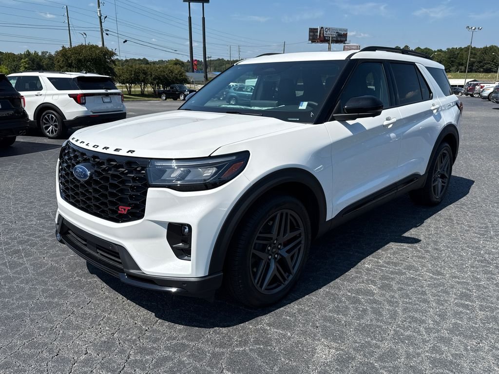 2025 Ford Explorer ST - Photo 7