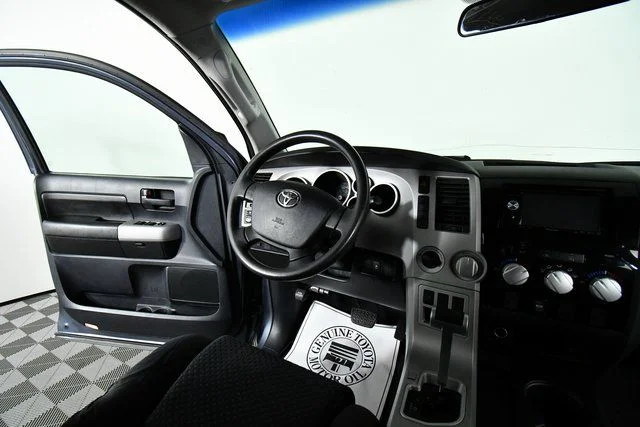 Used 2009 Blue Toyota SR5 image 19