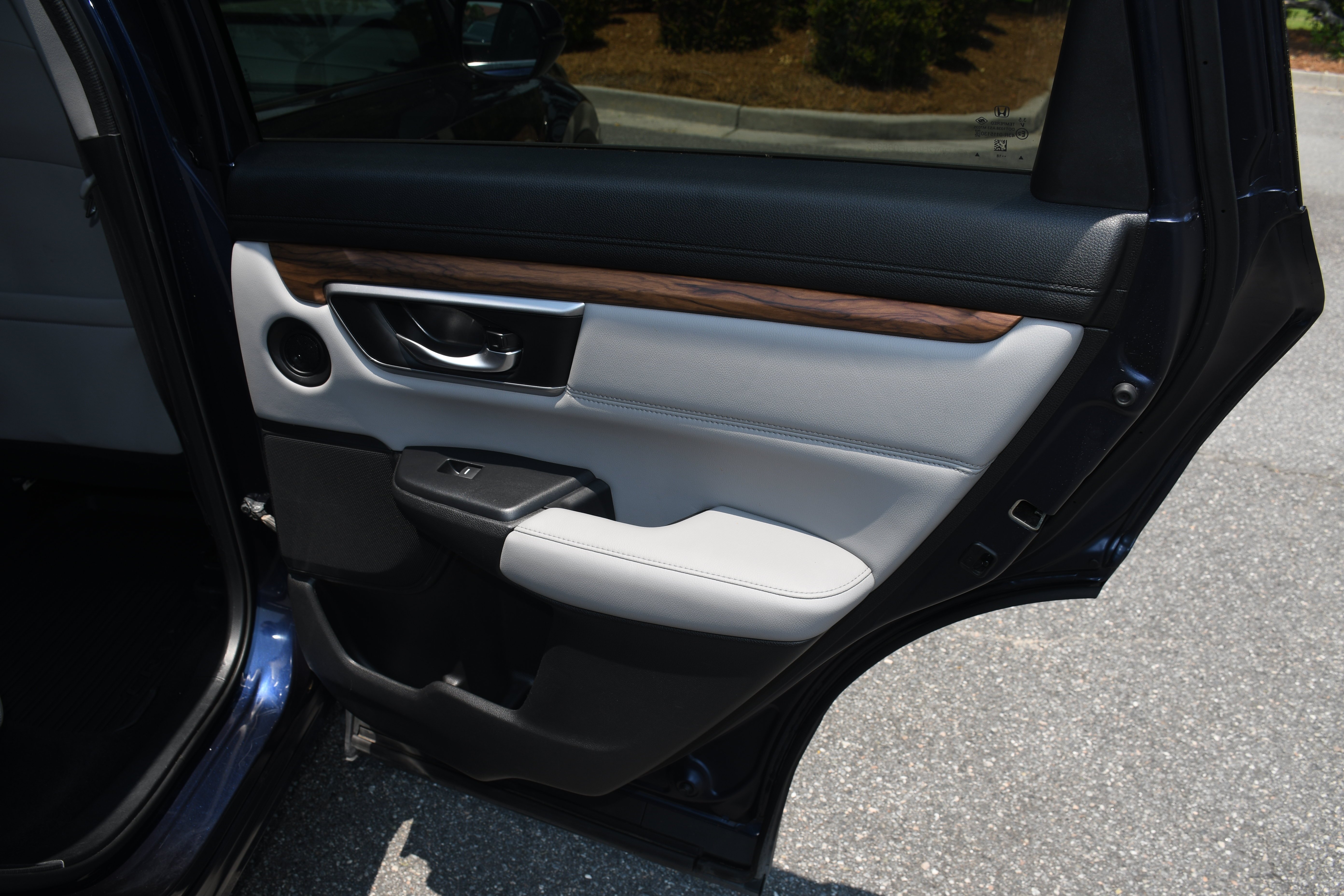 Used 2018  Honda EX-L image 21