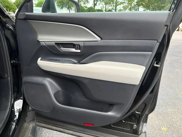 Used 2025 Black Toyota XLE image 14