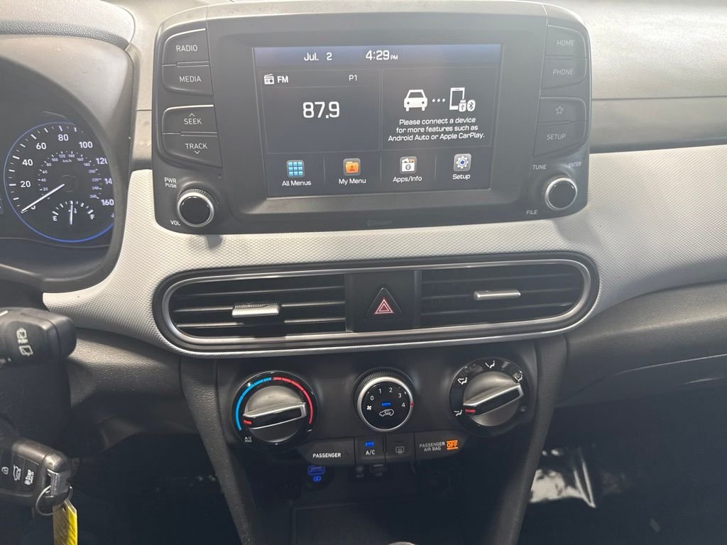 Used 2021 Red Hyundai SE image 16