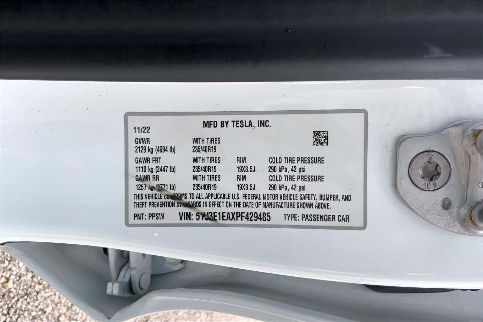 Used 2023 Pearl White Multi-Coat Tesla  image 31
