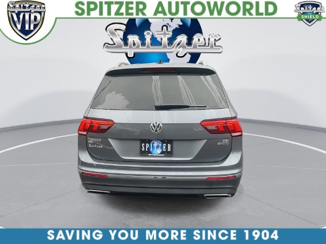 Used 2018  Volkswagen  image 14