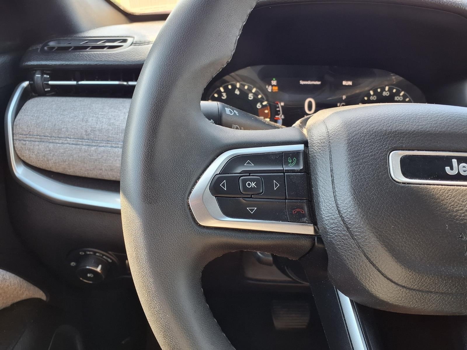 2024 Jeep Compass Latitude Silver at Robbins Nissan