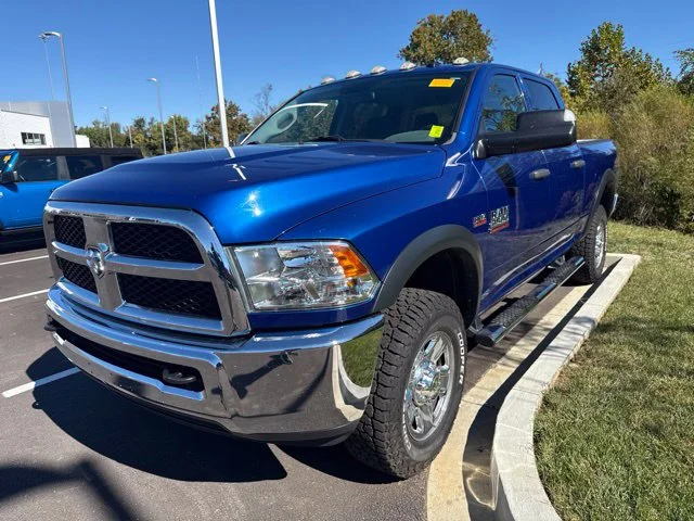 Used 2018 Blue Streak Pearlcoat Ram Tradesman image 3