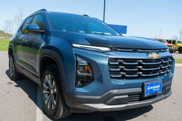 Used 2025 Blue Chevrolet LT image 4