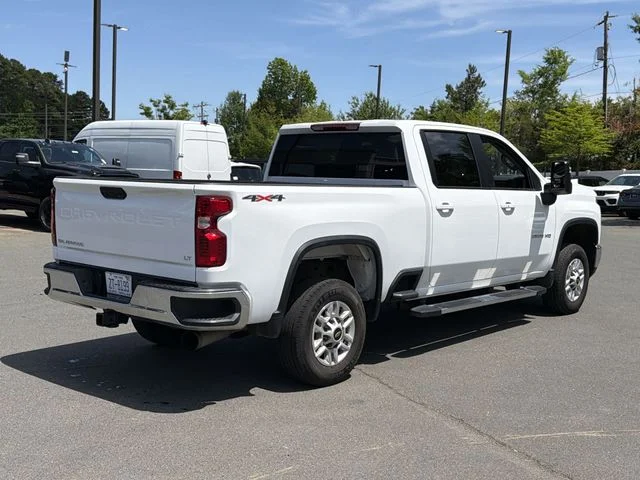 Used 2025 White Chevrolet LT image 12