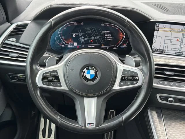 Used 2021 White BMW sDrive40i image 24