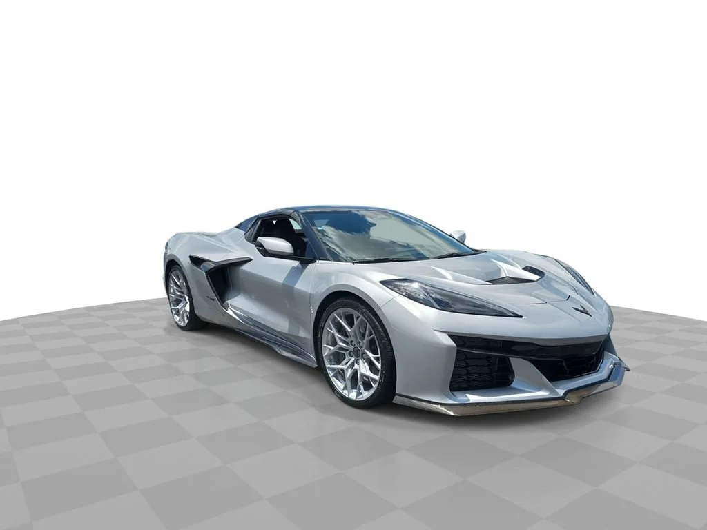 New 2027 Blade Silver Metallic Chevrolet 3LZ image 2