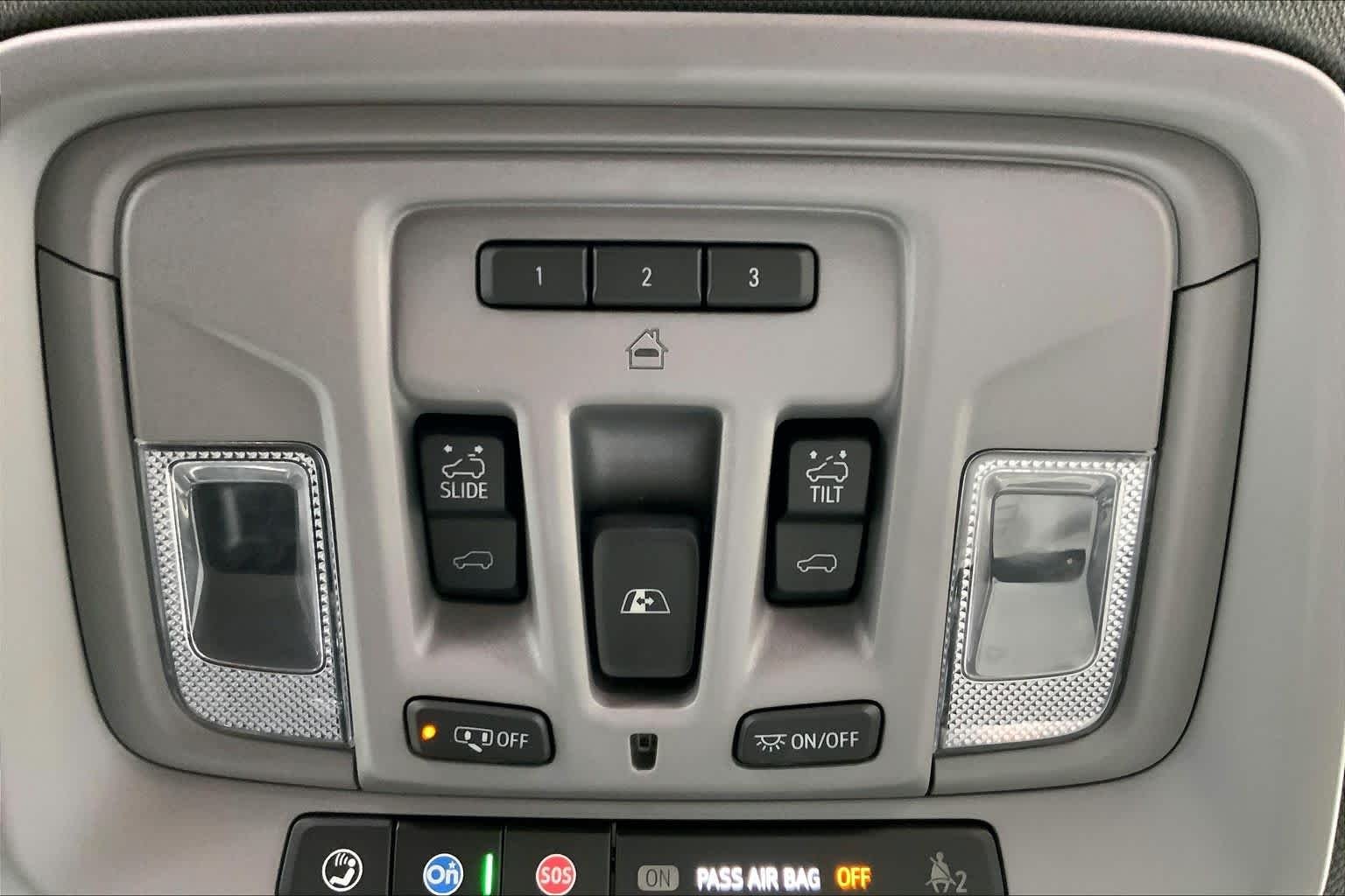 Used 2025 Onyx Black GMC Denali image 35