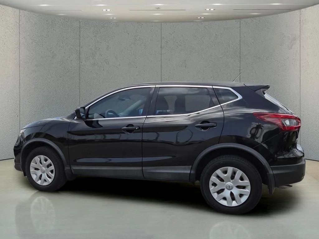 Used 2020 Magnetic Black Pearl Nissan S image 8
