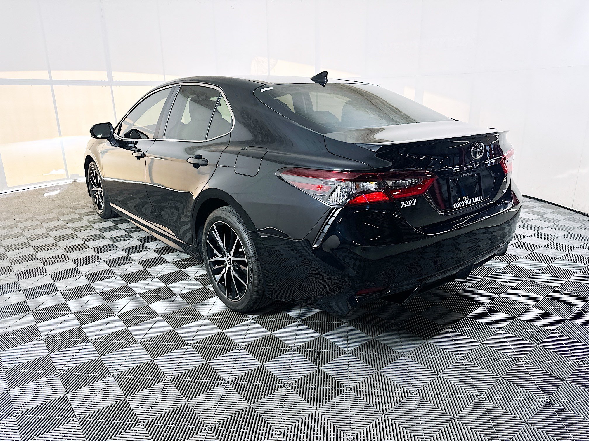 Certified Used 2023 Midnight Black Metallic Toyota SE image 5