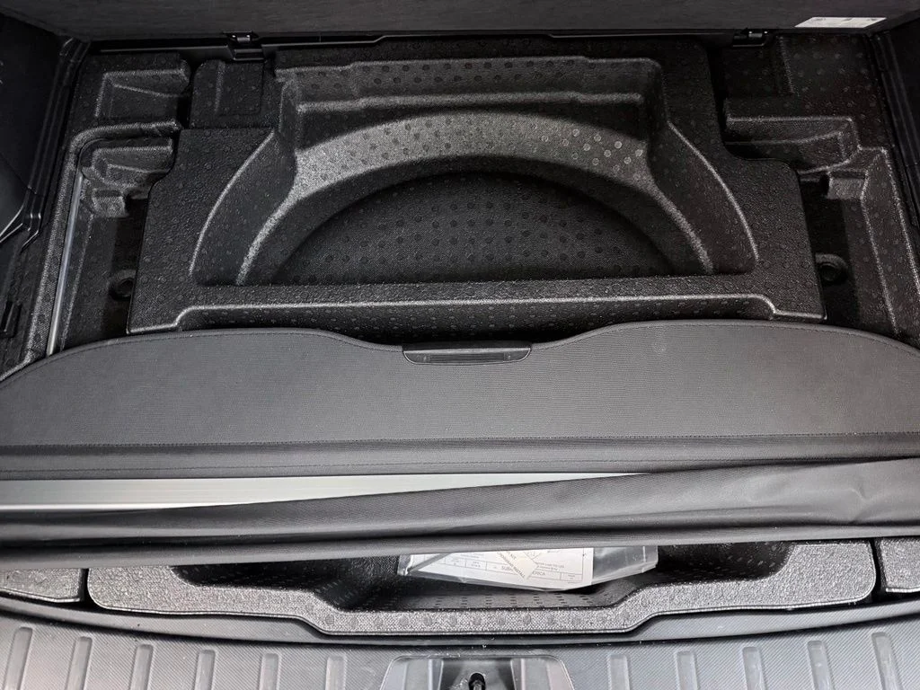 Used 2019 Gray Subaru Premium image 32