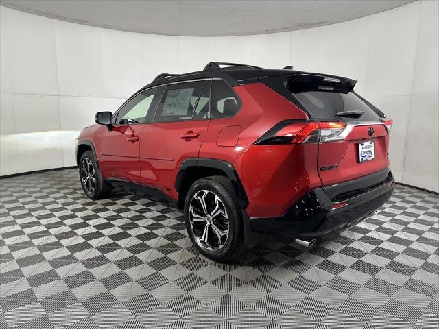 Certified Used 2025 SUPERSONIC RED/BLACK Toyota  image 6