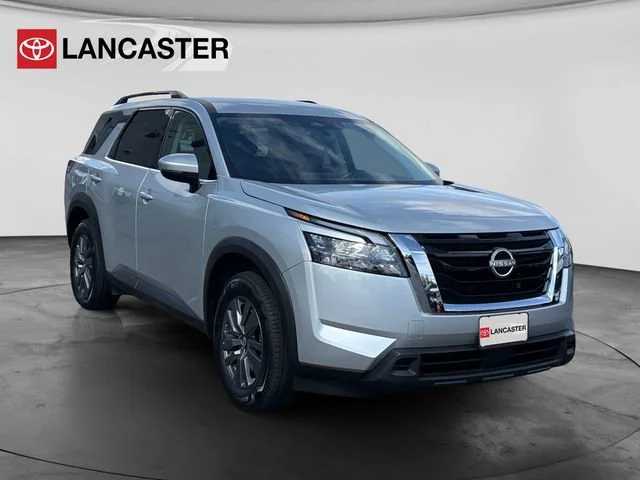 2025 Nissan Pathfinder SV 2WD's photo