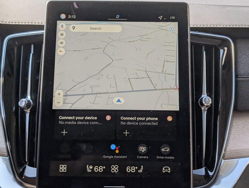 2026 Volvo XC90 Plus - Photo 25