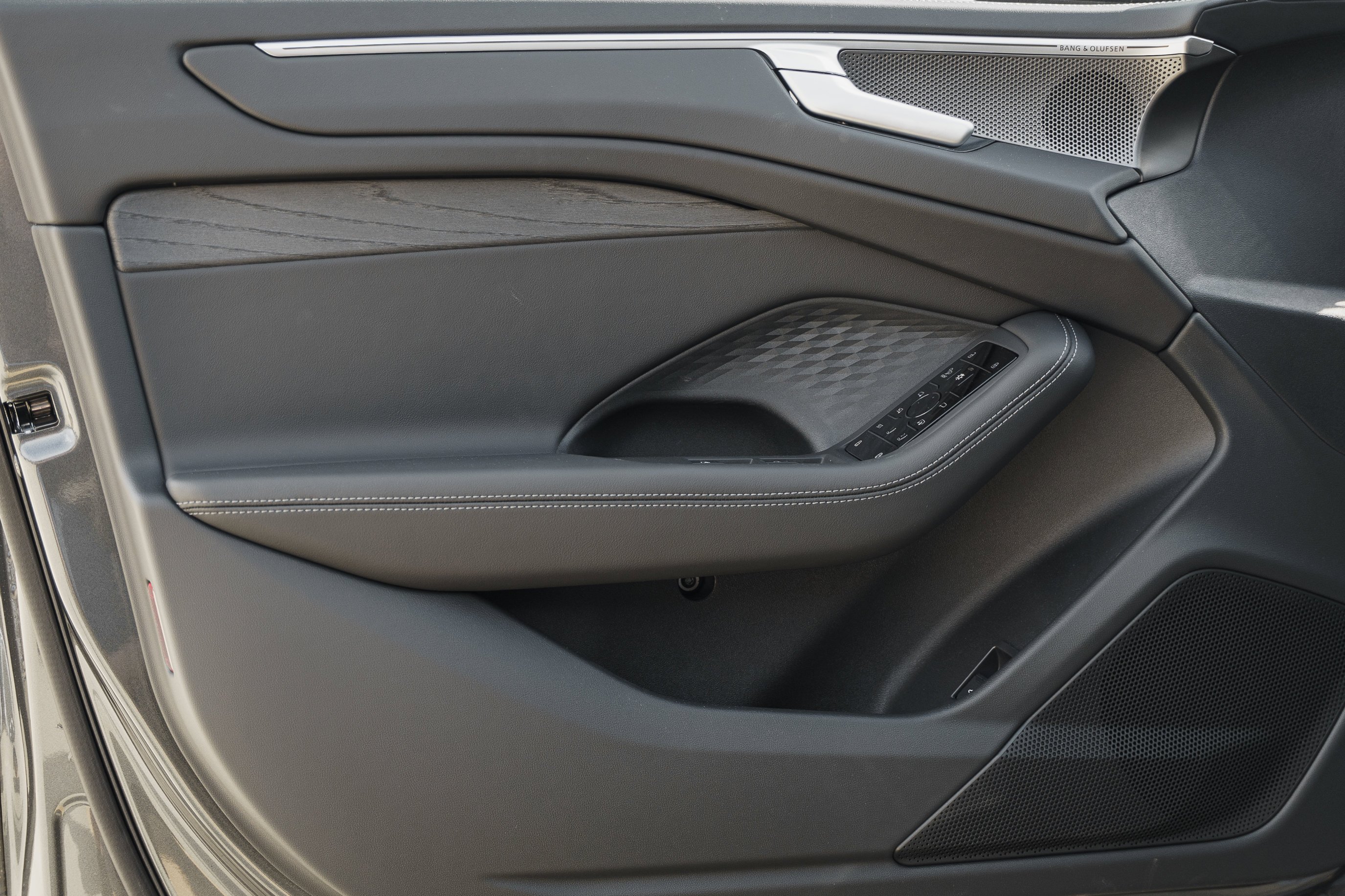 New 2026 Daytona Gray Pearl Effect Audi Premium Plus image 23