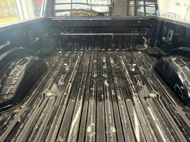 Used 2020 Black Metallic Ford Lariat image 9