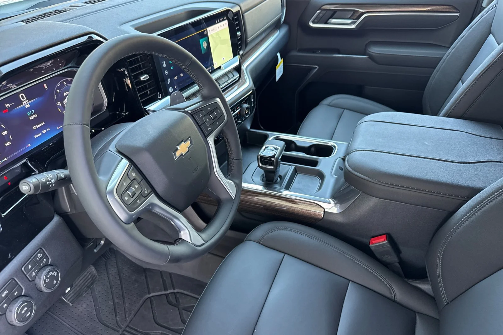 2026 Chevrolet Silverado 1500 LT - Photo 9