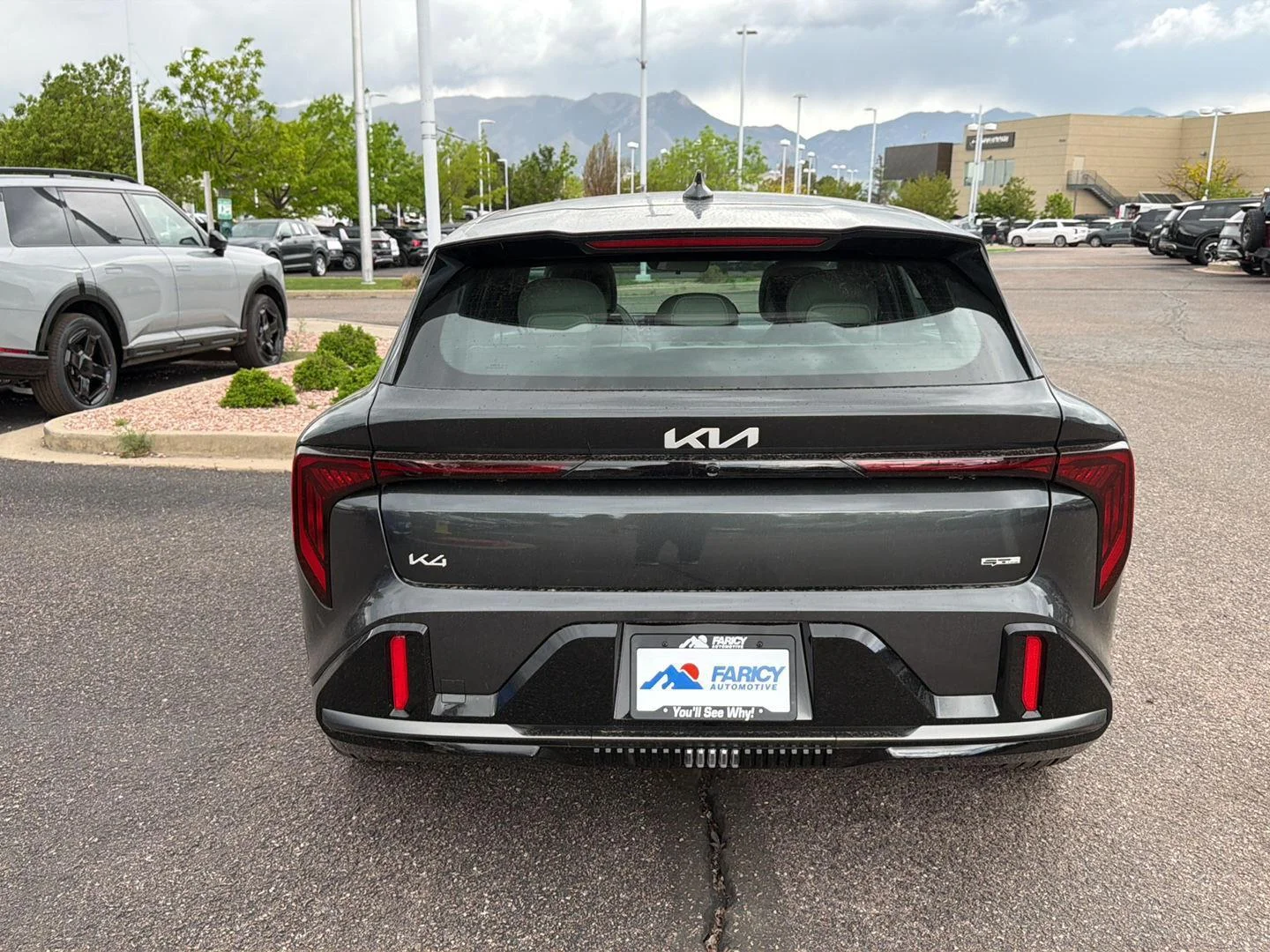 New 2026 Interstellar Gray Kia GT-Line image 5