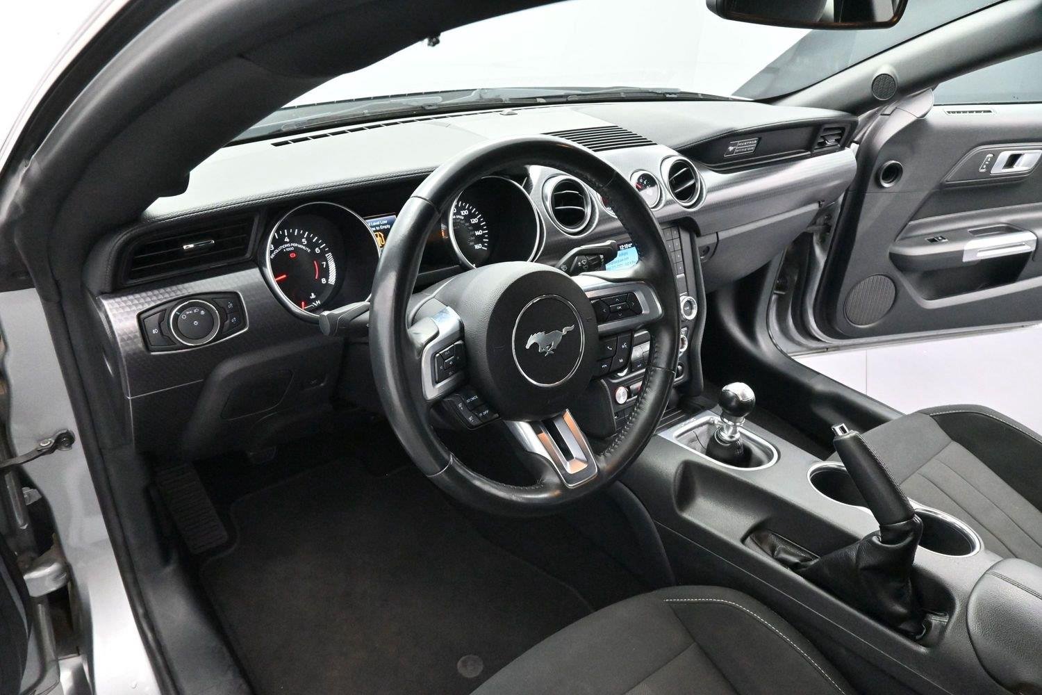 Used 2020 Iconic Silver Ford GT image 13