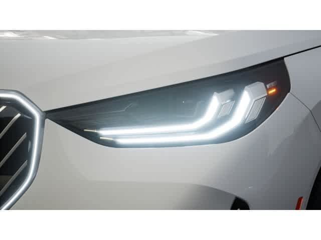 New 2026 Alpine White BMW 30 xDrive image 6