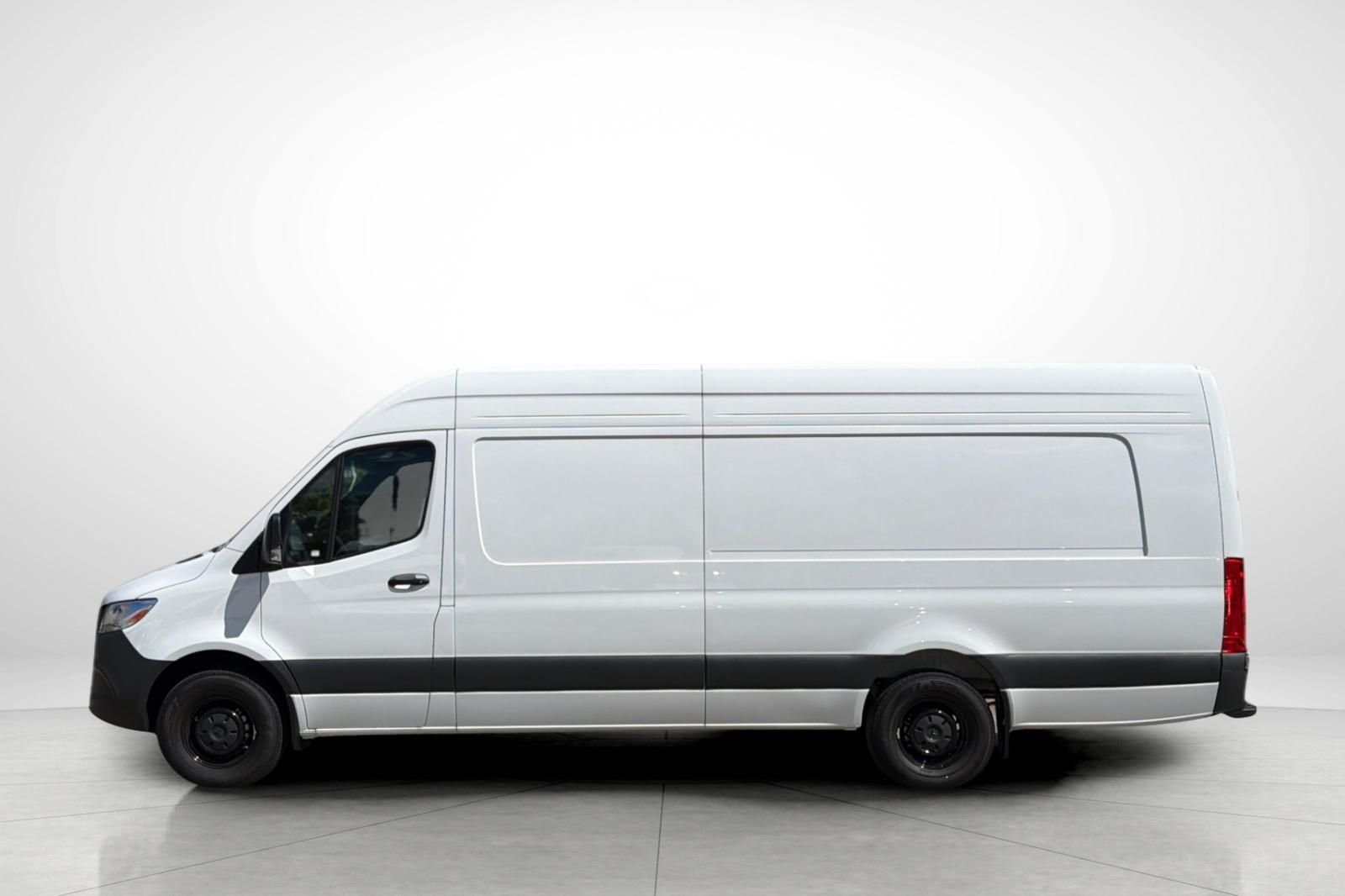 New 2026 Arctic White Mercedes-Benz Cargo 170 WB image 26