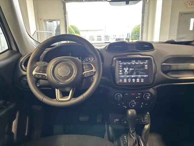 Used 2023 Alpine White Jeep Latitude image 16