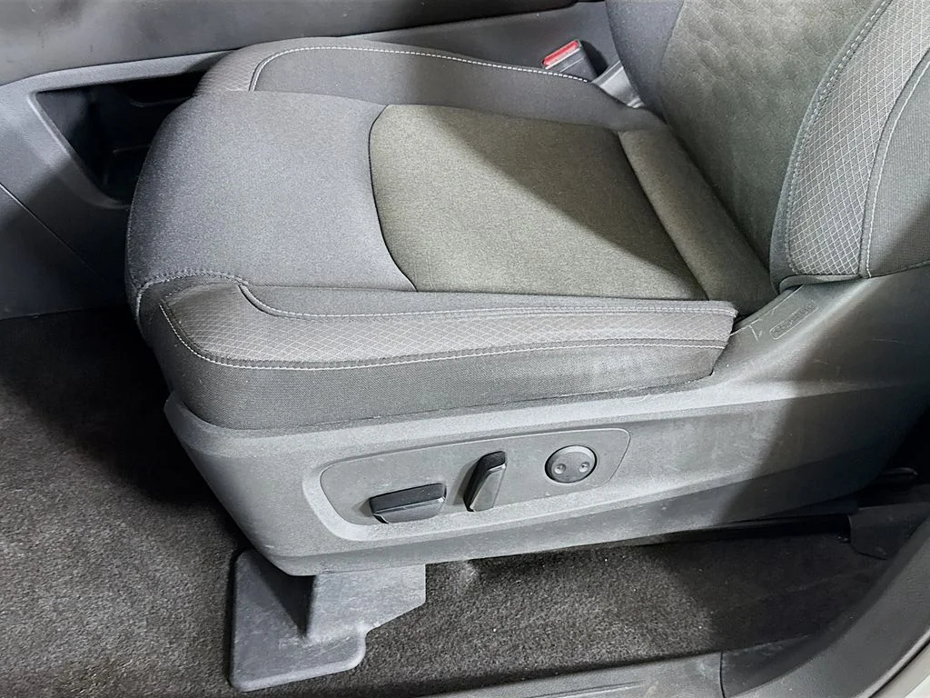 Used 2024 Silver Nissan SV image 23