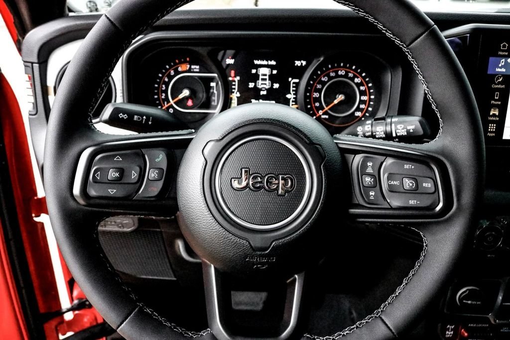 2025 Jeep Wrangler 4-Door Willys - Photo 12