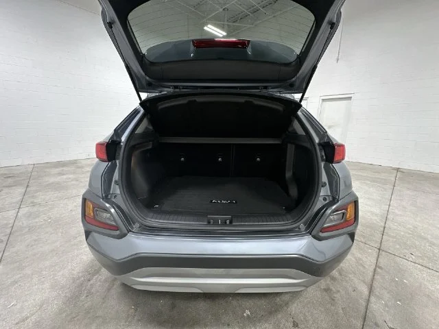 Used 2021 Silver Hyundai Limited image 16