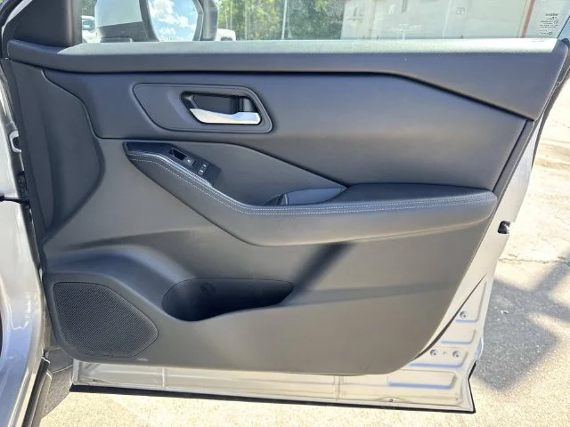 Used 2025 Silver Nissan SV image 35