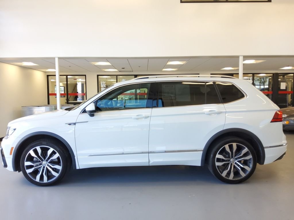 Used 2019 Beige Volkswagen 2.0T SEL Premium R-Line image 24