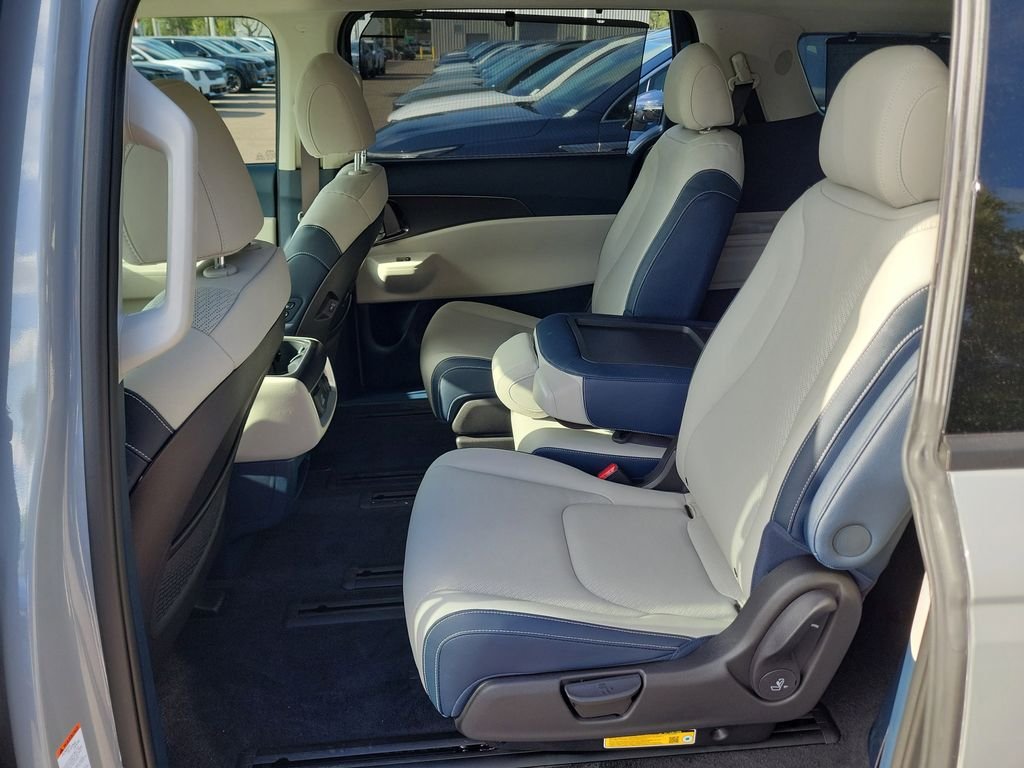 New 2026 Silver Kia SX Prestige image 16