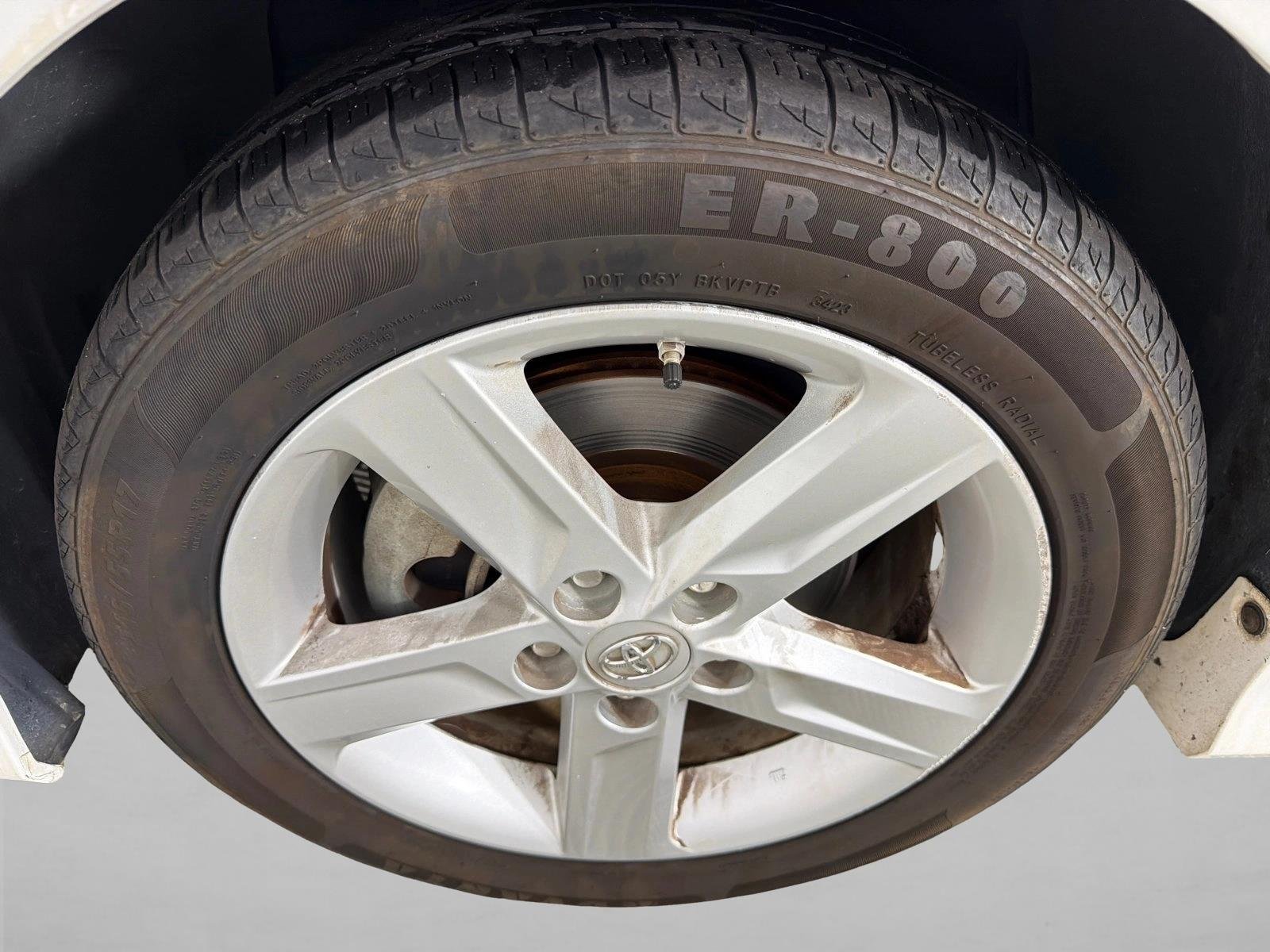 Used 2014 Super White Toyota SE image 11