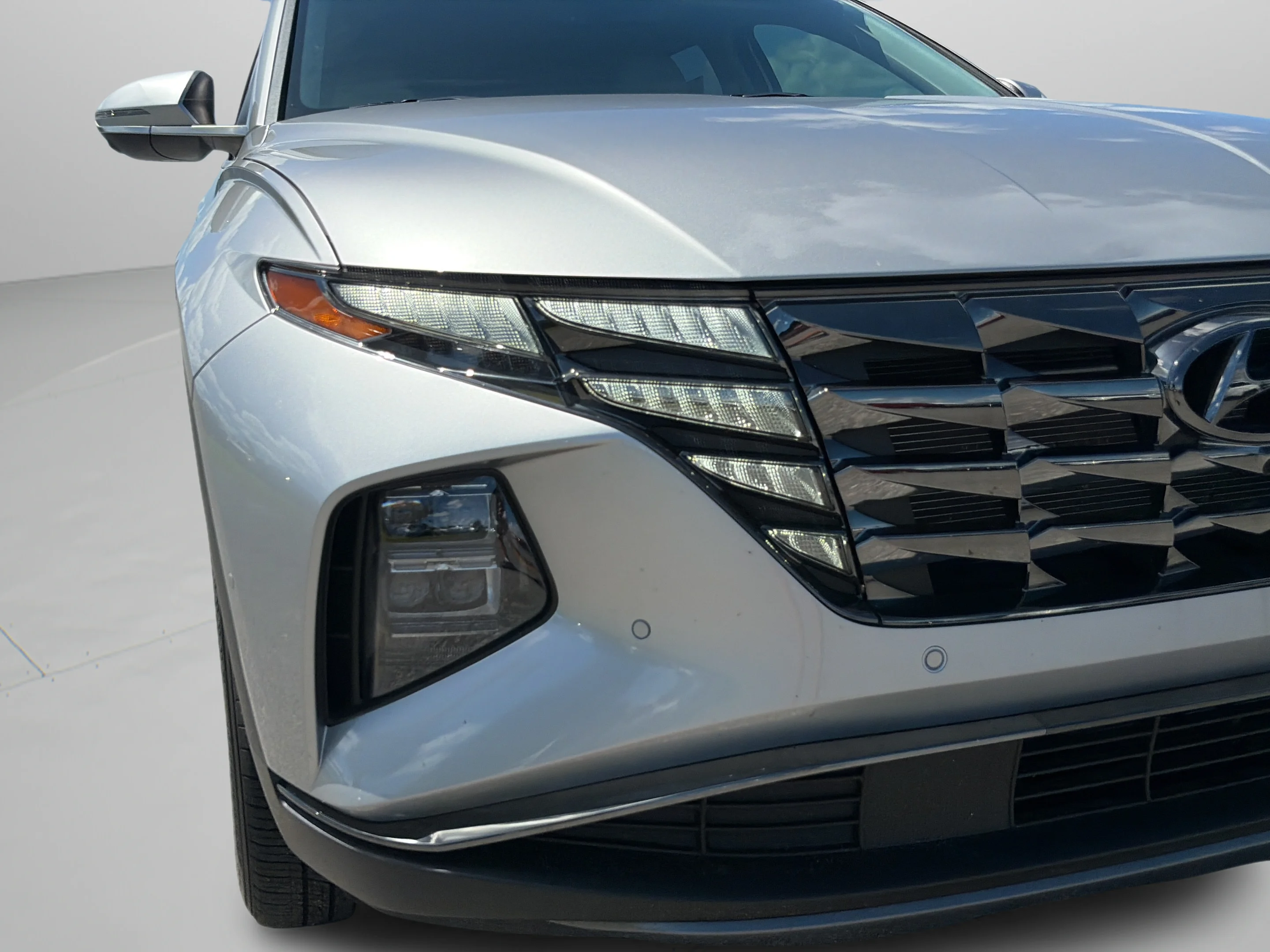 Used 2024 Shimmering Silver Hyundai Limited image 30