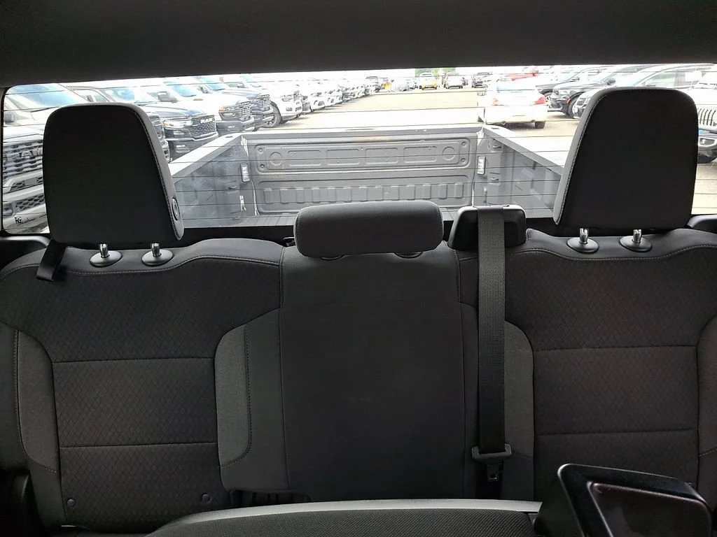 Used 2024 Summit White Chevrolet LT image 20