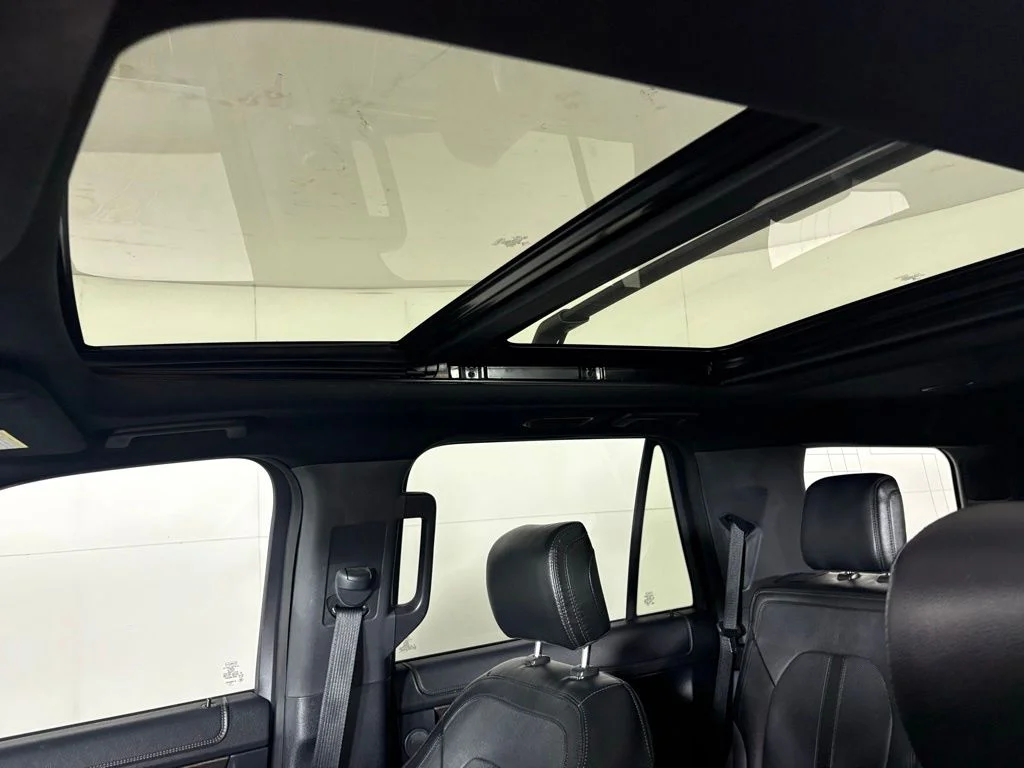 Used 2020 Black Ford Limited image 35