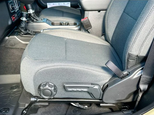 2026 Jeep Wrangler 2-Door Willys - Photo 14