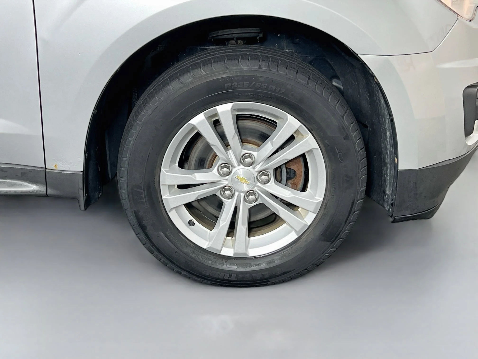 Used 2013 Silver Ice Metallic Chevrolet LS image 32