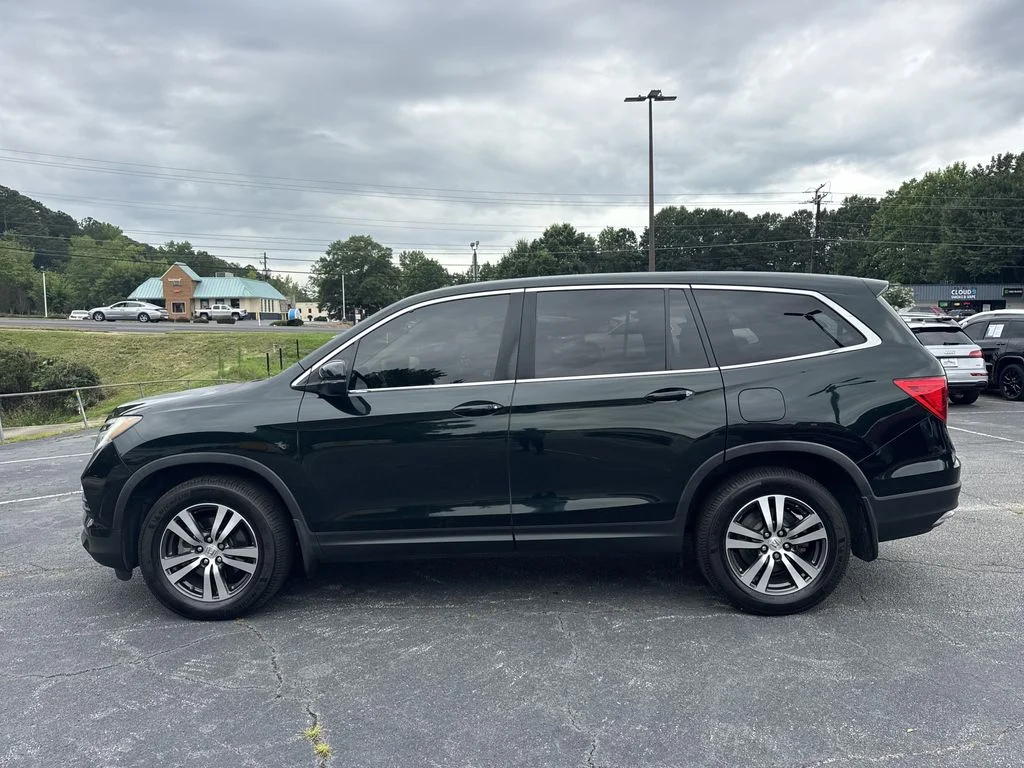 Used 2018 Beige Honda EX image 4