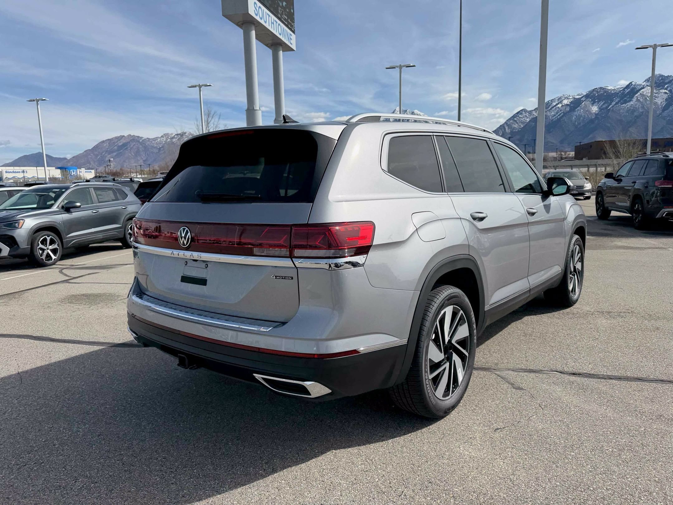 New 2026 Silver Mist Volkswagen 2.0T SEL image 11